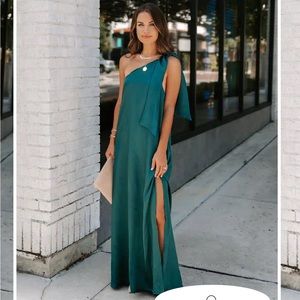 INVITE ONLY SATIN ONE SHOULDER MAXI DRESS - DARK GREEN